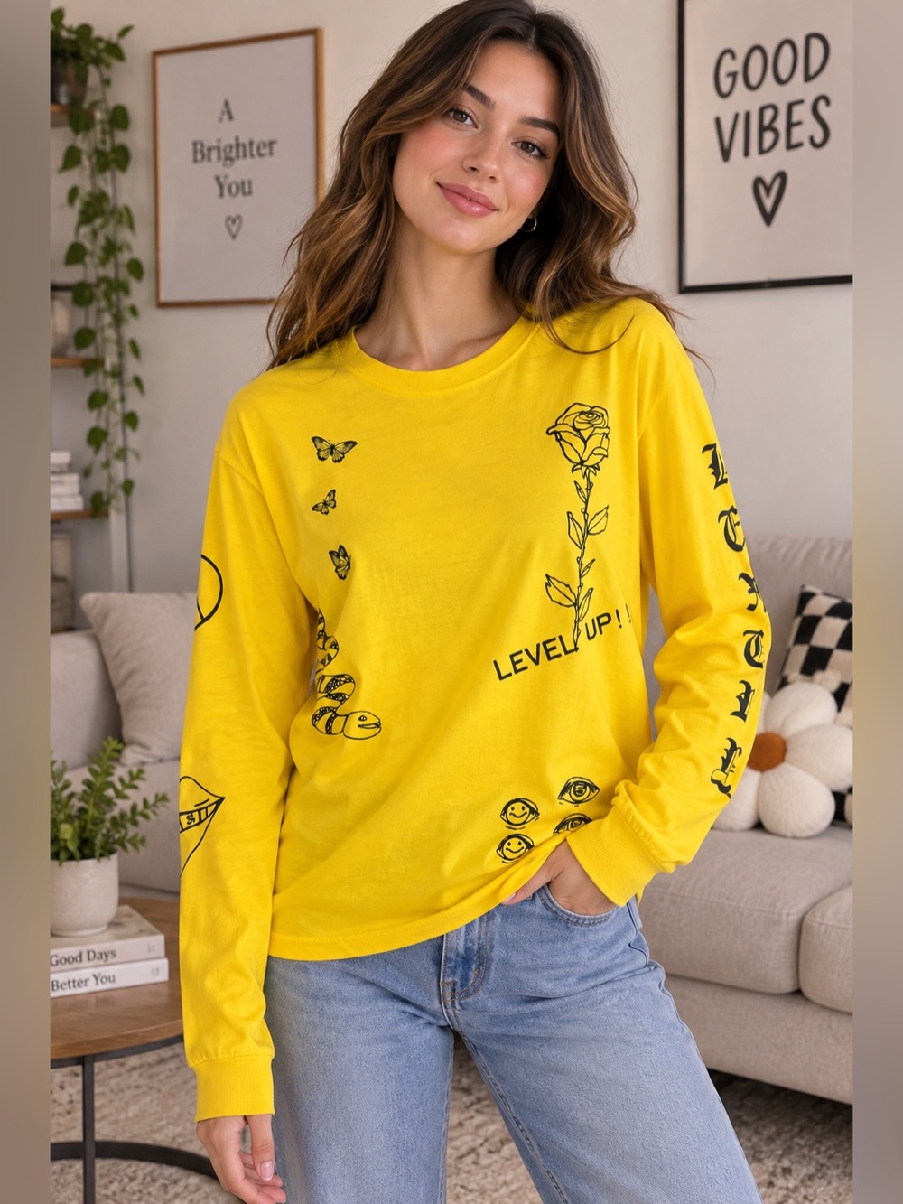 Brooklyn Cloth Women’s Yellow Graphic Doodle Long Sleeve T-Shirt Size Medium